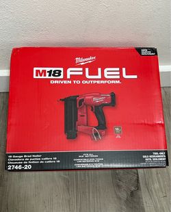 Milwaukee M18 FUEL 18-Volt Lithium-Ion Brushless Cordless Gen II 18-Gauge Brad Nailer (Tool-Only)