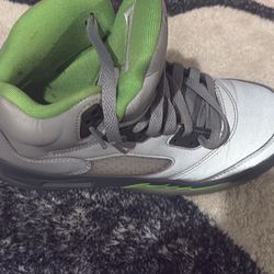 Jordan’s Size 5yREAD DESCRIPTION 