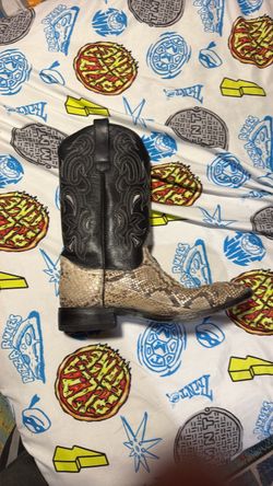 snake boot
