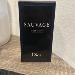 Dior Sauvage Eau De Parfum Men