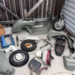1980 Vespa Scooter In Pieces Barn Find 200e Over $2k In Parts For eBay Or Put It All Together I Don’t Know If Complete Besides Motor Must Take All