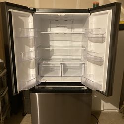 Samsung Smart Fridge with ice maker
