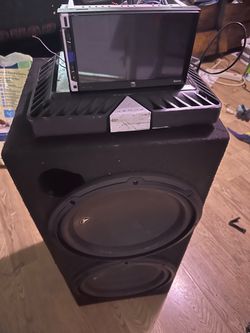 Jl Audio 12” W3v3-4 Rockford Fosgate Amp Boss 1,500W Amp Dual Double Din CarPlay