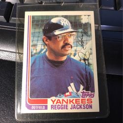 REGGIE JACKSON 1982 - TOPPS #300