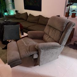 Rocking Recliner 