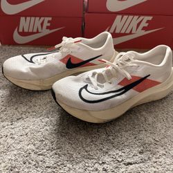 Nike Zoom Vomero 8 (Kipchoge)