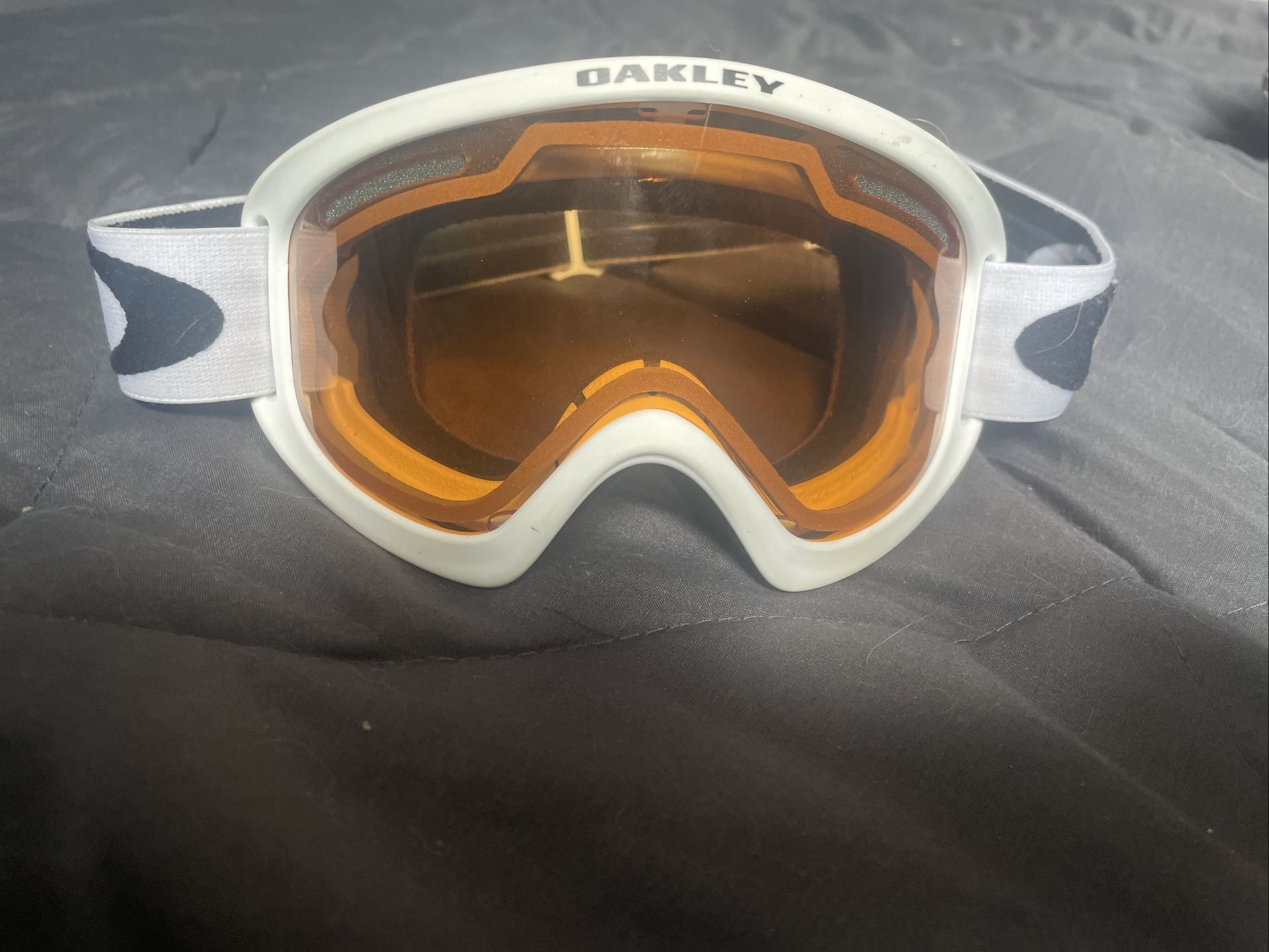 Oakley Orange/black Tinted Snow goggles