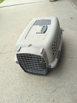Medium/small dog crate