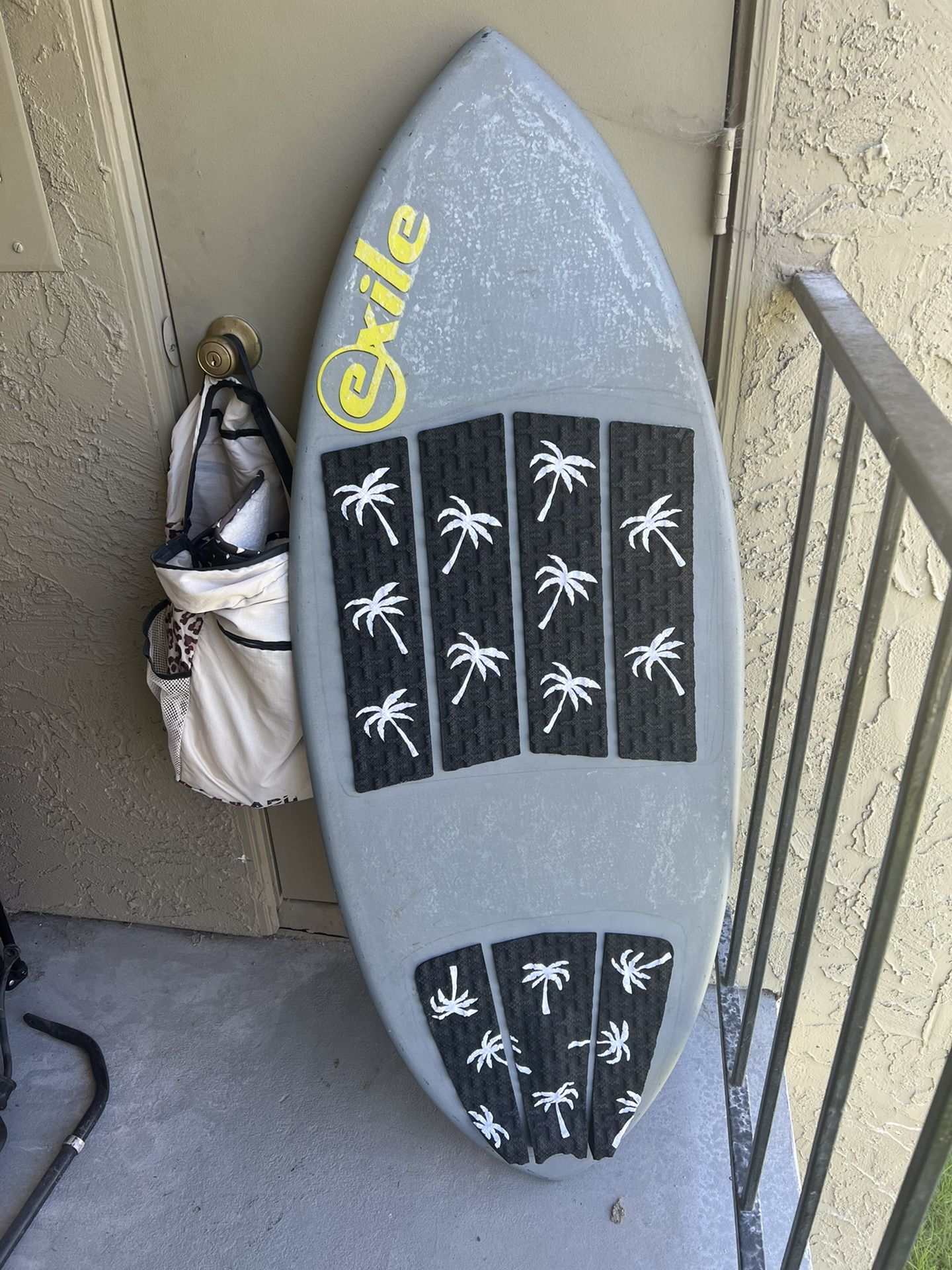 Extra Large Hybrid Shape 5/8" Double Carbon Fiber Epoxy Skimboard With Padding!