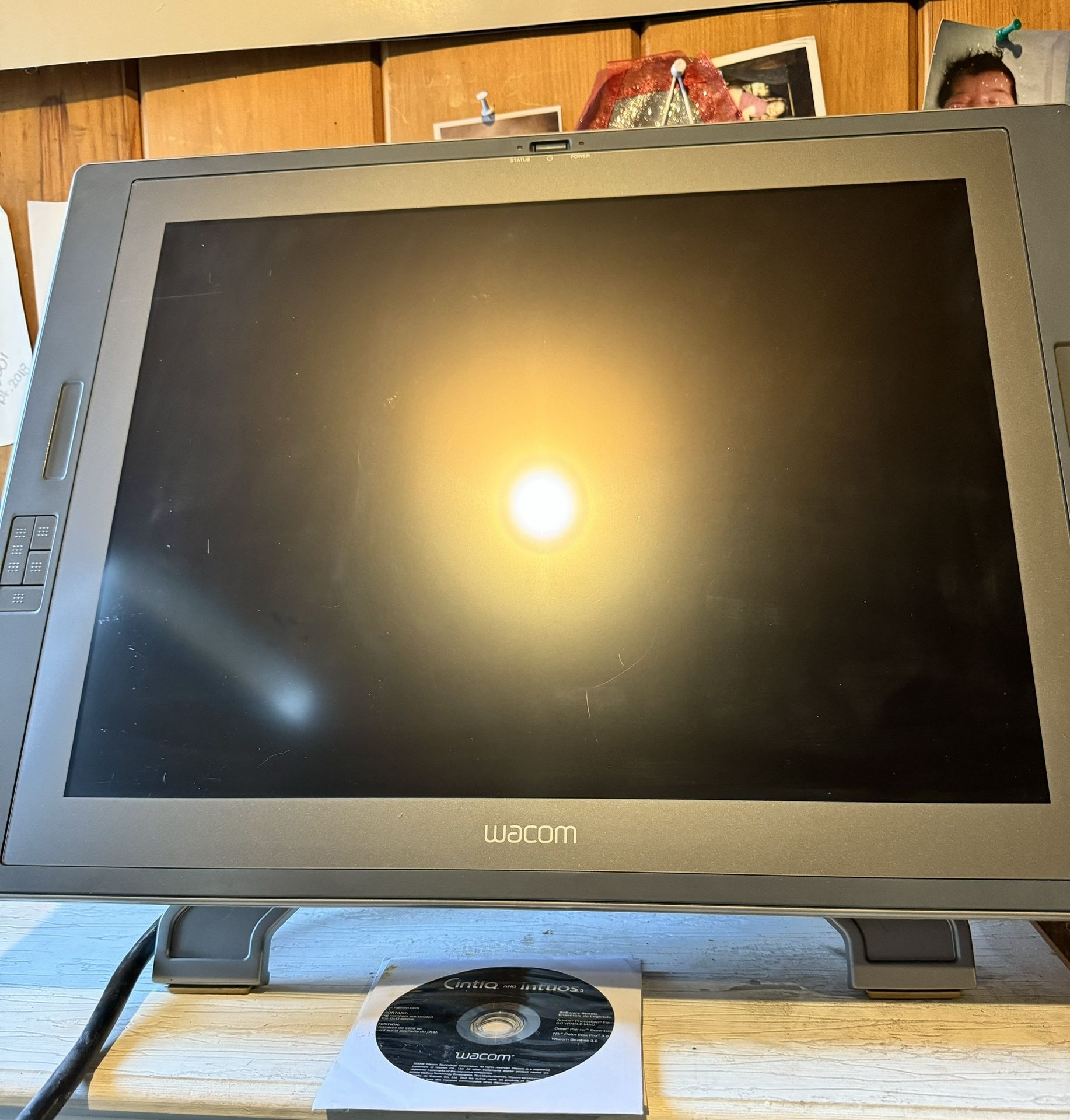 Wacom Cintiq 21UX Drawing Monitor