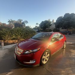 2015 Chevy Volt Hybrid – Clean Title, Great on Gas