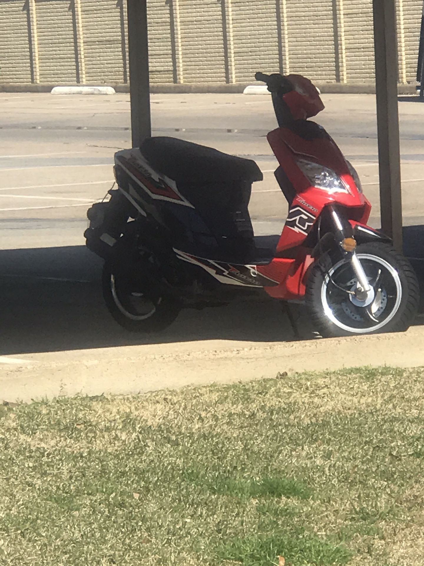 2014 like new moped $700 clean title