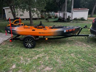 Old Town Autopilot 120 with Trailer