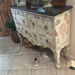 The Special Piece Is All Hand-Painted With Shells