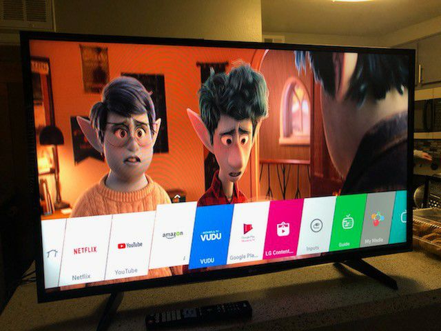 LG smart TV 43 inches