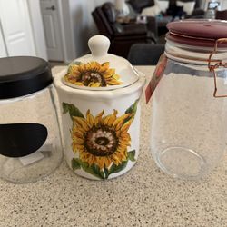 Nice Decor/ Containers 