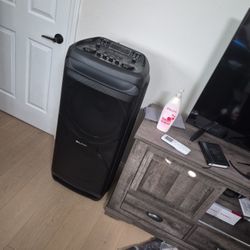 Dolphin Portable Bluetooth Speaker 2 - 15"