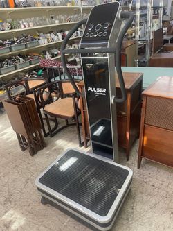 PULSER 2 BY VMAX FITNESS Dual motor-Whole Body Vibration Exercise Machine Power Plate