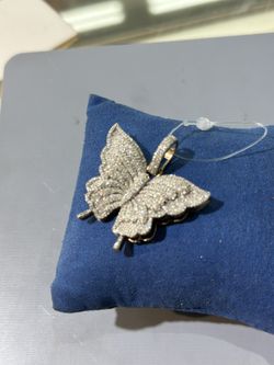 Butterfly pendant 10k white gold, real diamonds