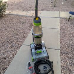 Bissell Carpet and Upholstery Cleaner w/Hand Attachments 