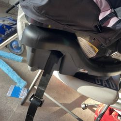 Baby Trend Car seat w/ Base