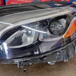 2019 Mercedes Benz GLC300 Base Driver Headlight 