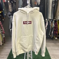 Supreme Box Logo, Yeezy for Sale in Chino, CA - OfferUp