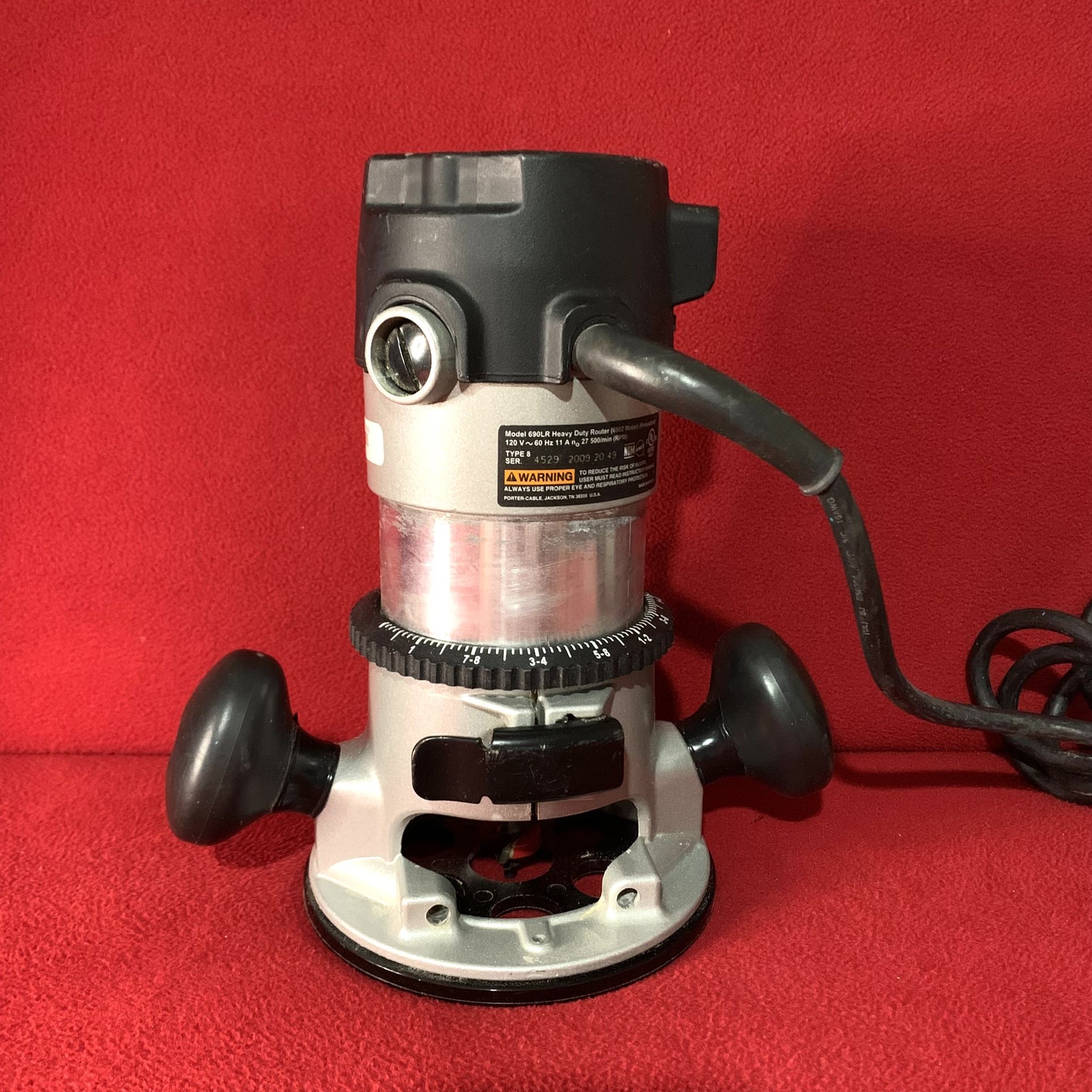 Porter Cable 690LR 6902 Router with 1001 Base 