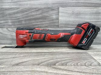 Milwaukee M18 2626-20 Cordless Oscillating Multi-Tool (A1D029419)