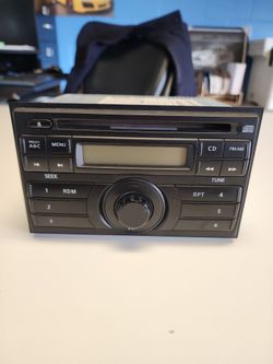 Nissan TITAN Frontier OEM CD Radio PP-288Y