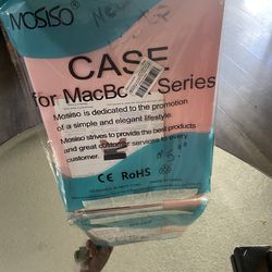 Mac Case off brand
