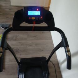 Treadmill Like New