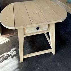Broyhill side table
