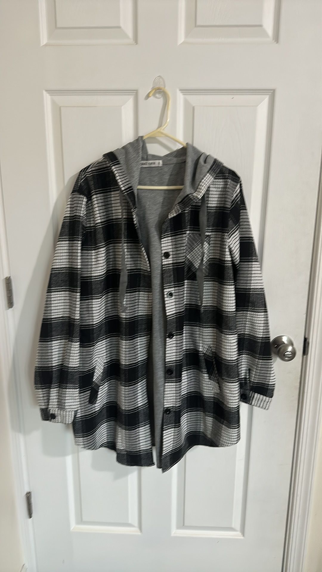 Flannel Shirt /jacket Size  2x Lightweight Black & White Plaid Pattern 