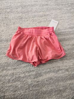 Lululemon  Hotty Not LR Short 4" Lined