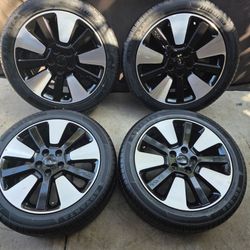 18x7.5J kia wheels & tires
