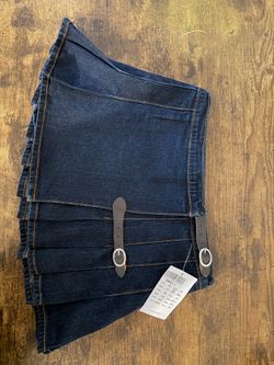 Brandy Melville skirt