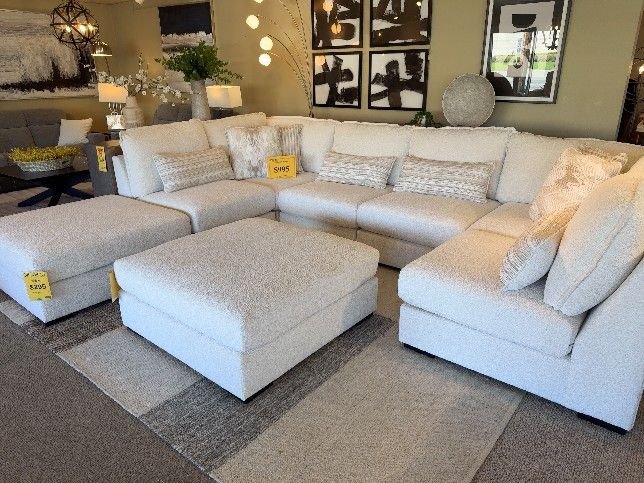 Beautiful Indoor/Outdoor Modular Sectional!!!!