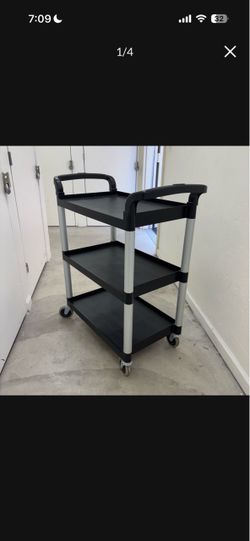 One Cambro KD Service Cart Black
