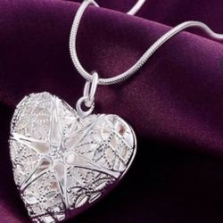 925 Sterling Silver Heart ♥️ photo frame pendant necklace