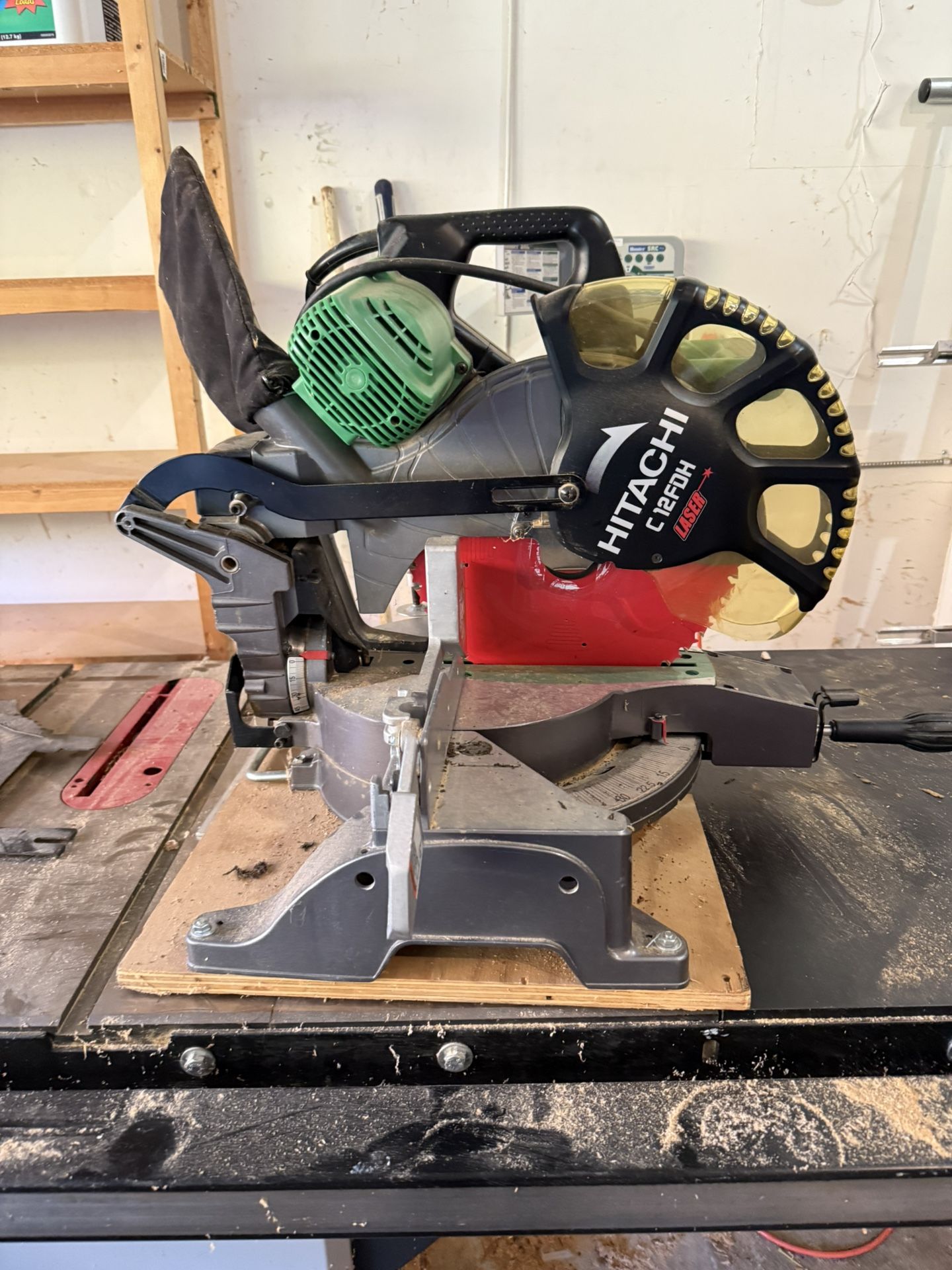 Compound Miter Saw