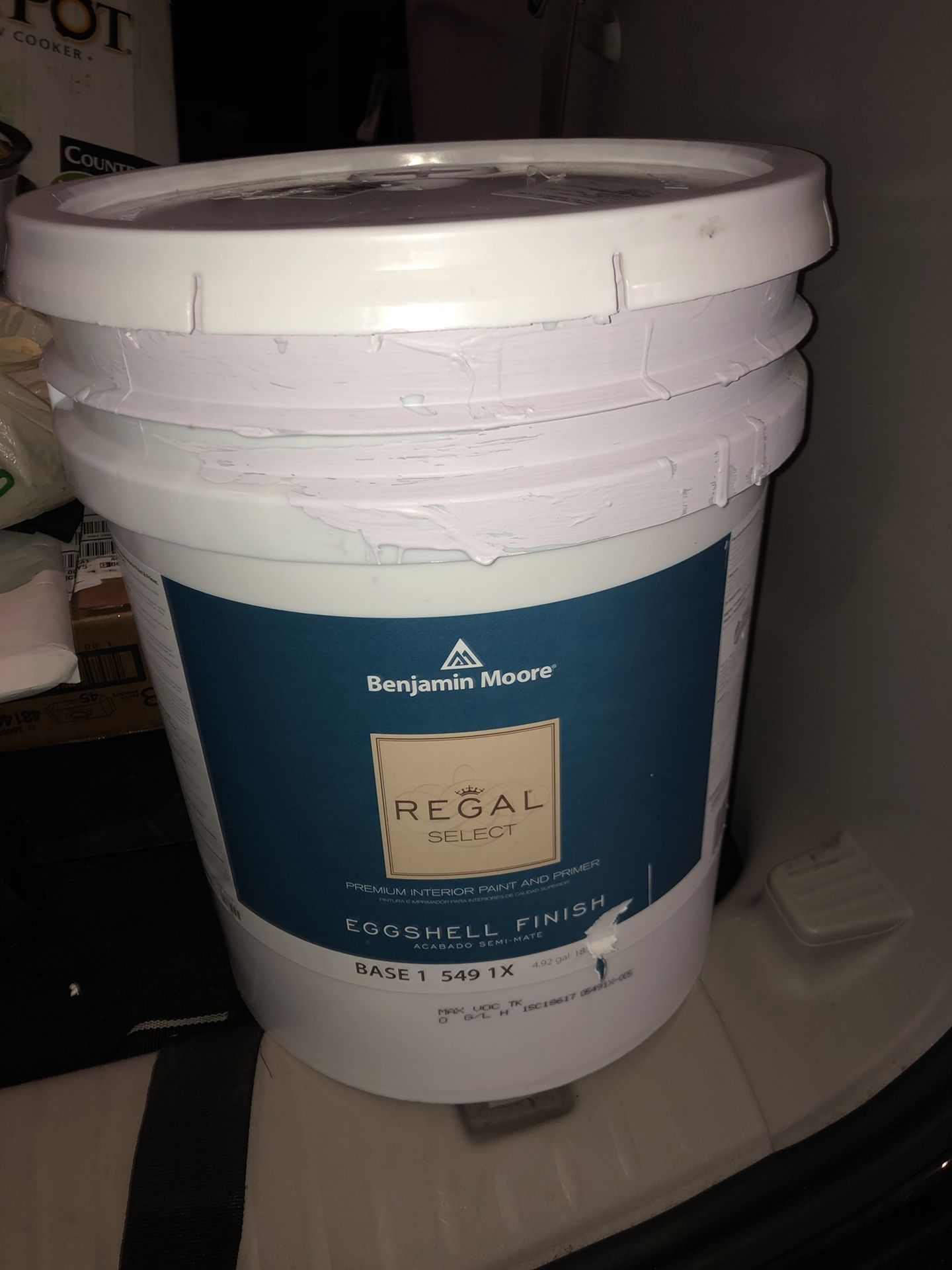 Benjamin moore “TOUCH OF GRAY” 211660. 5 GALLON BUCKET OF PAINT for Sale in Brooklyn, NY OfferUp