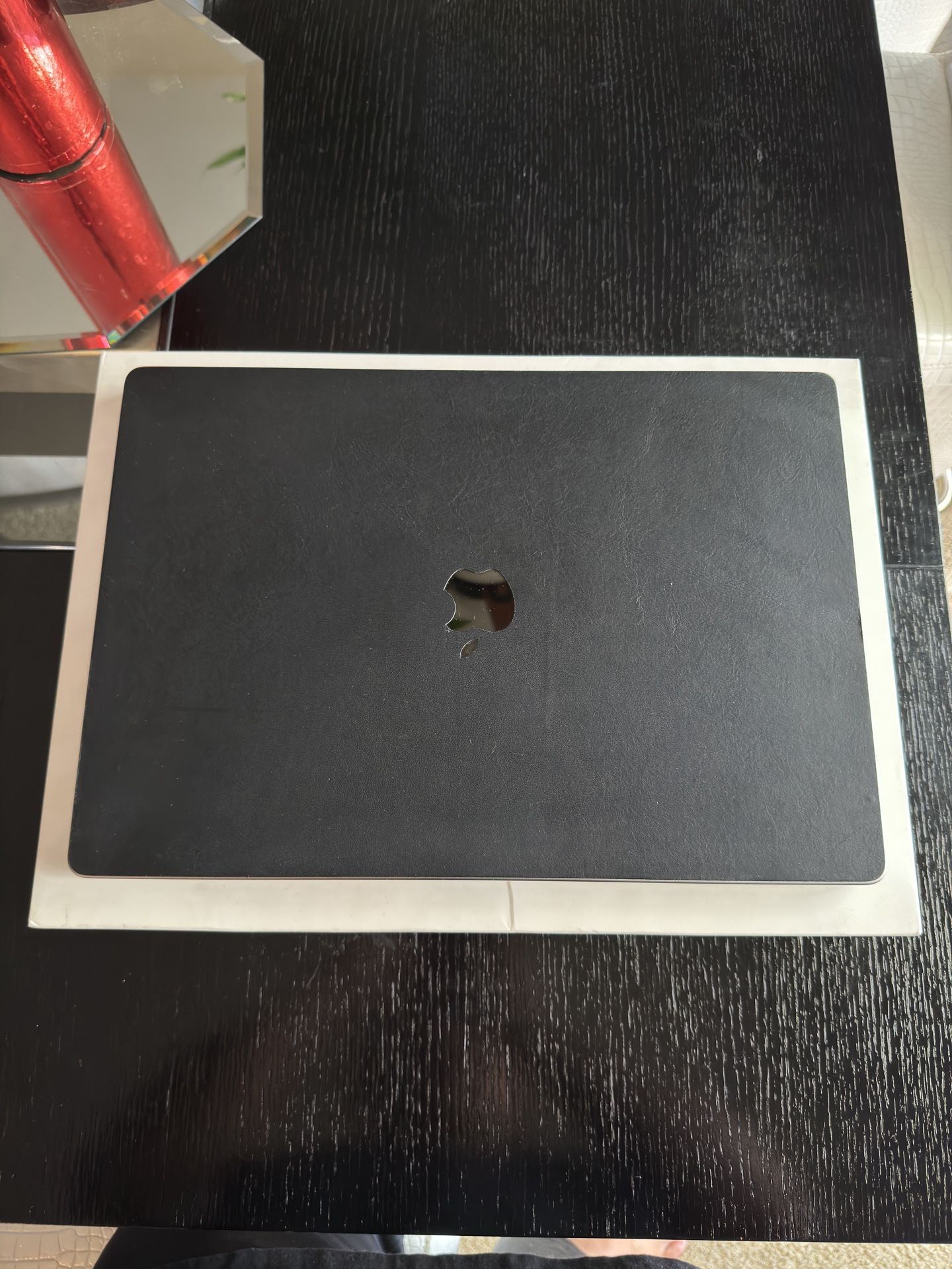 MacBook Pro 16in : M1 Pro : 16gb RAM : 512GB SSD