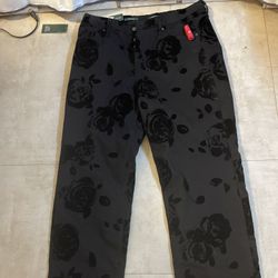 Women’s Size 12 Black Rose Jeans