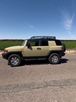 2008 Toyota FJ Cruiser Clean Title and current registration-Nice SUV inside/out-Everything works on it-Has cold a/c -IT IS NOT 4x4-Automatic 6 Cylinde