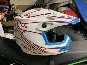 BELL HELMET