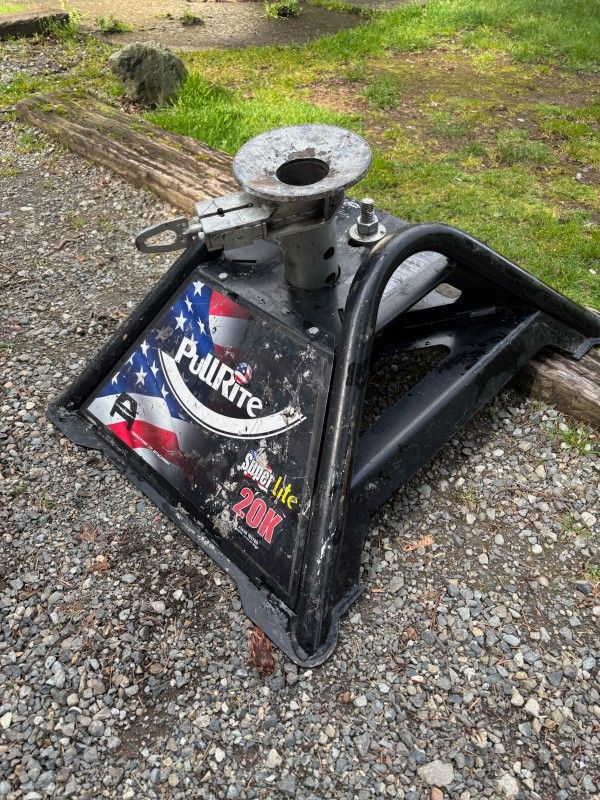 5th Wheel Trailer Hitch