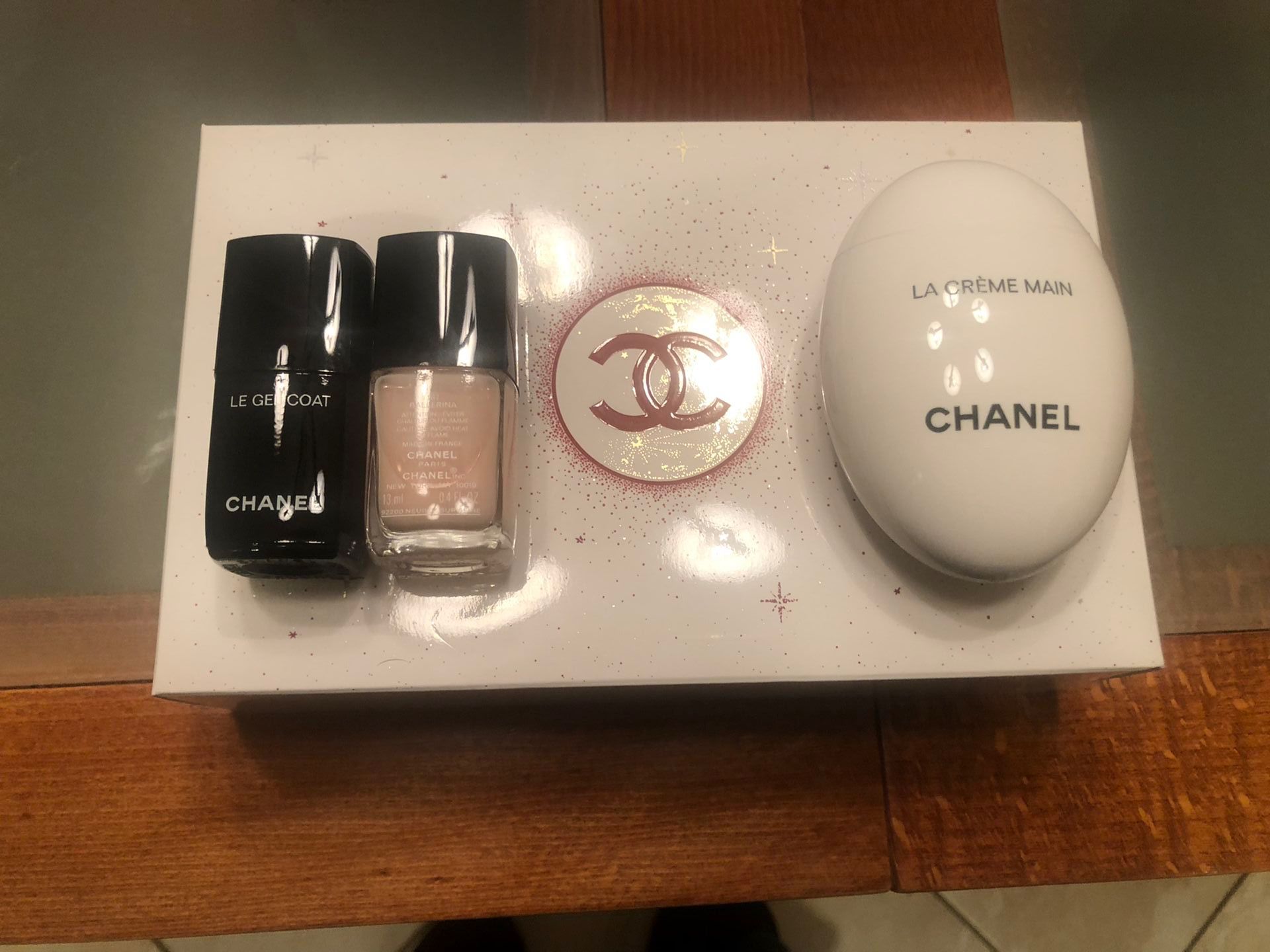 Chanel Gift Set 2022.Stay Polished Manicure Set. for Sale in