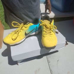 Nike"Baseball Cleats 