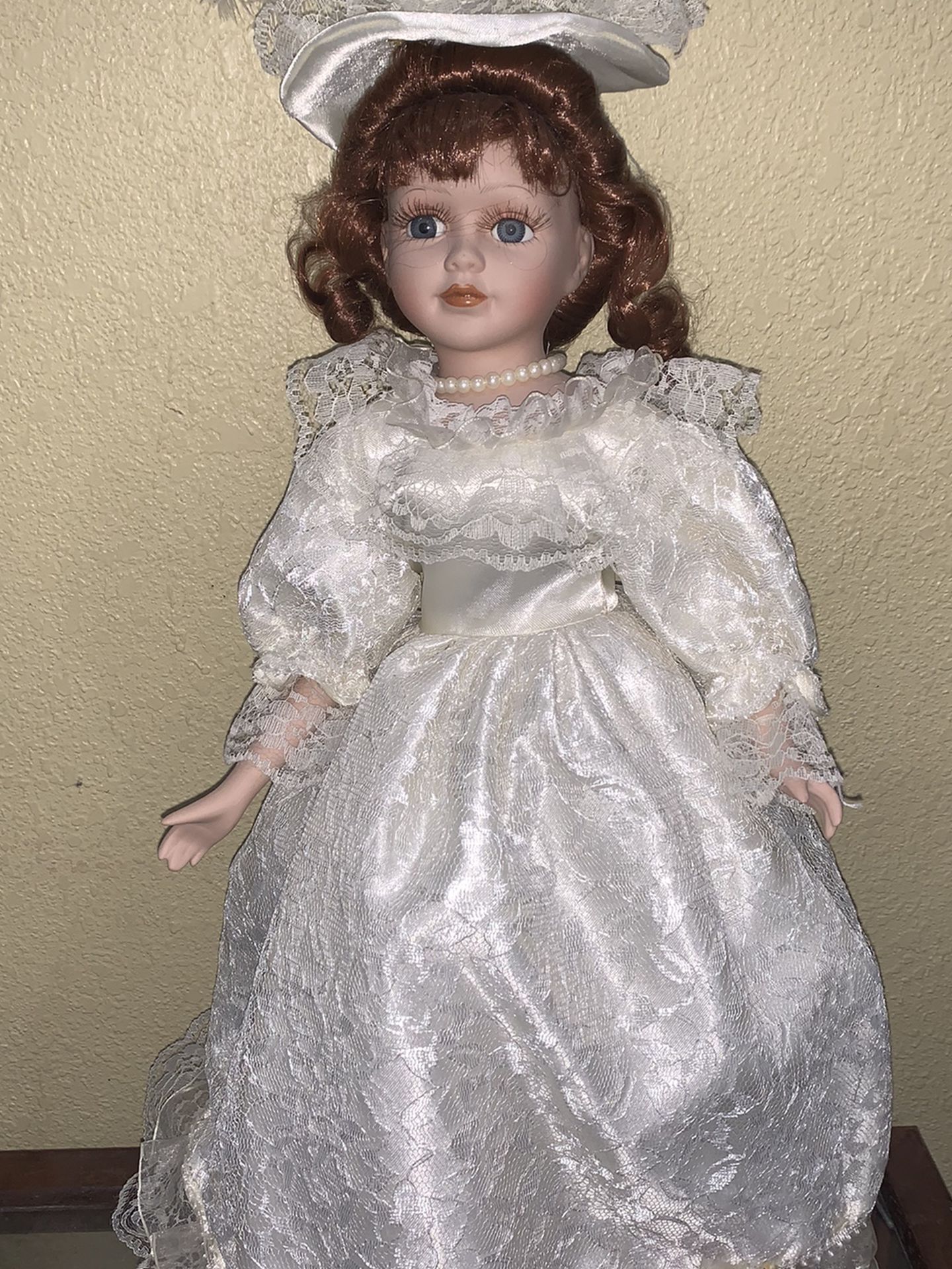29” Victorian Porcelain Bride w Pearls
